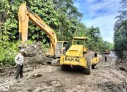 Rusak Parah, Pemkab Barut Perbaiki Jalan Ruas KM 34 Simpang Tamrin