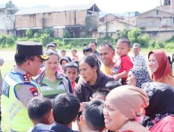 Pantau Arus Mudik, Kapolda Sumut Disambut Tangisan Warga Terputus Akses Air Bersih