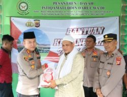 Berkah Ramadhan, Kapolres Sabang Serahkan Bansos Kemanusiaan
