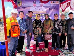 Ketua DPRD Barut Hadiri Pemancangan Tiang Jembatan Sikan Tumpung Laung
