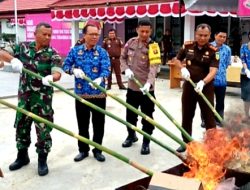Wakapolres Mura Hadiri Pemusnahan Barang Bukti di Kejari