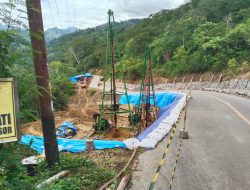 Diduga Bermasalah, Alamp Aksi Desak APH Periksa Proyek Jalan Pameu–Genting Gerbang