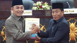 Bupati Murung Raya Serahkan LKPJ Tahun 2025 dalam Rapat Paripurna DPRD