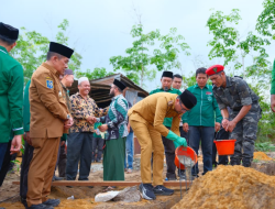 Bupati Labusel Hadiri Peletakan Batu Pertama SMP IT Boarding School Al Washliyah