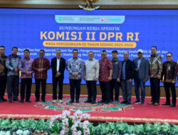 Hadiri Kunker DPR RI, Bupati Pelalawan Suarakan Penguatan BUMD
