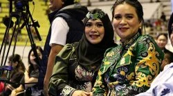 Ketua TP-PKK dan GOW Mura Hadiri Malam Unjuk Bakat Jagau Nyai Kalteng 2026