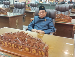 Ketua Komisi III DPRD Barut Ucapkan Selamat Hari Pers