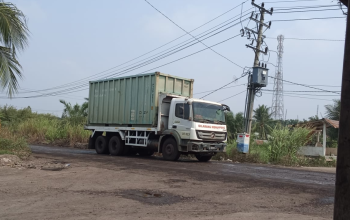 Abaikan Instruksi Gubernur Sumsel, Truk Batu Bara Melintas Di Jalan Umum